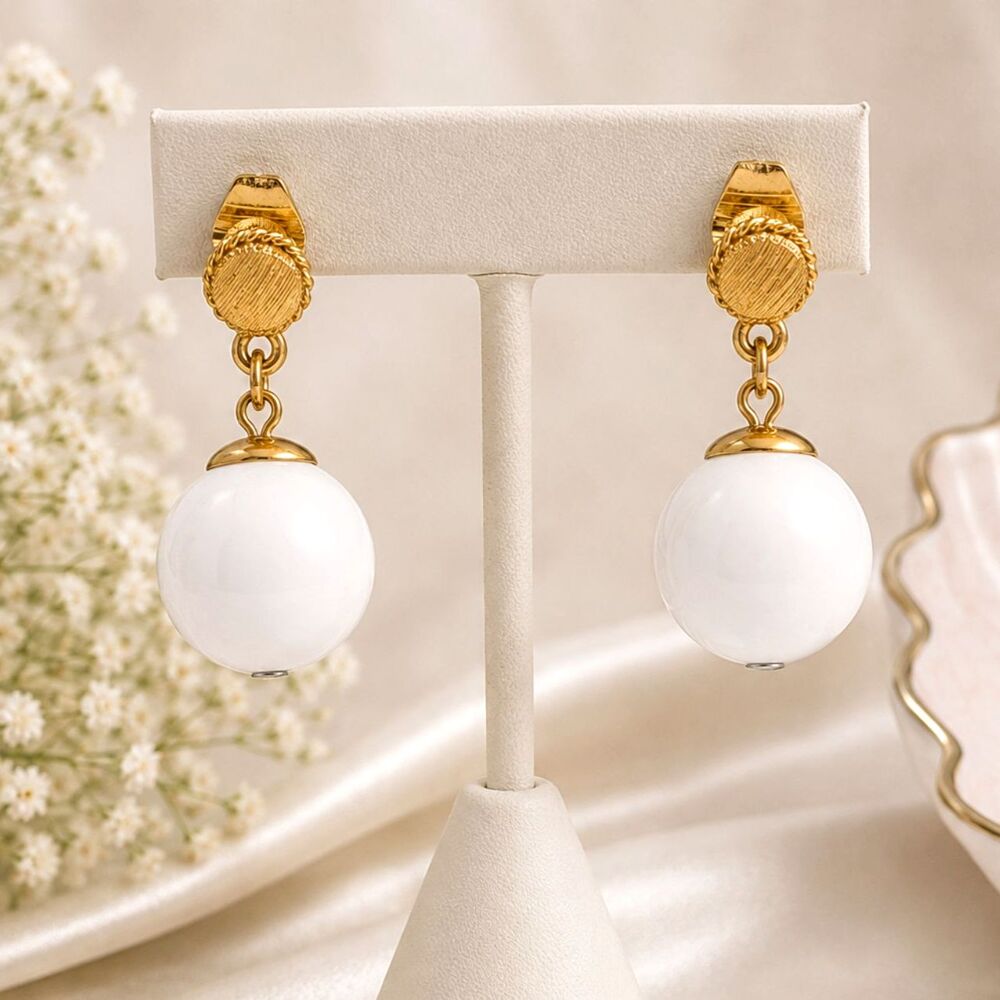 Vintage Sarah Coventry Mid Century White Bead Drop Clip On Earrings 1 1/4"